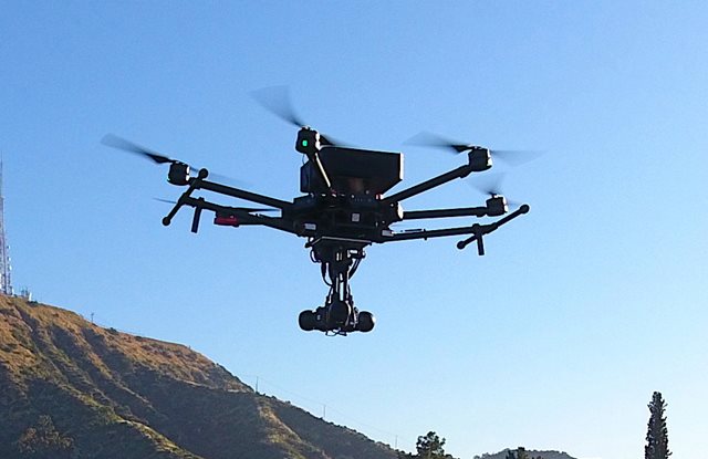 飞眼confía en Digis XBee para la conectividad de drones y el despliegue de paracaídas